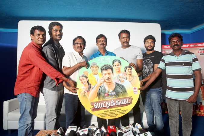 நம் மண்ணையும் பாரம்பரியத்தையும் காக்க போராடவேண்டும் – பெட்டிக்கடை இசை வெளியிட்டு விழாவில் பாரதிராஜா!