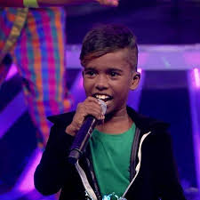யோகிபாபு நடிக்கும் 50/50 படத்தில் யோகிபாபுவிற்கான அறிமுக பாடலை பூவையார் பாடியுள்ளார்