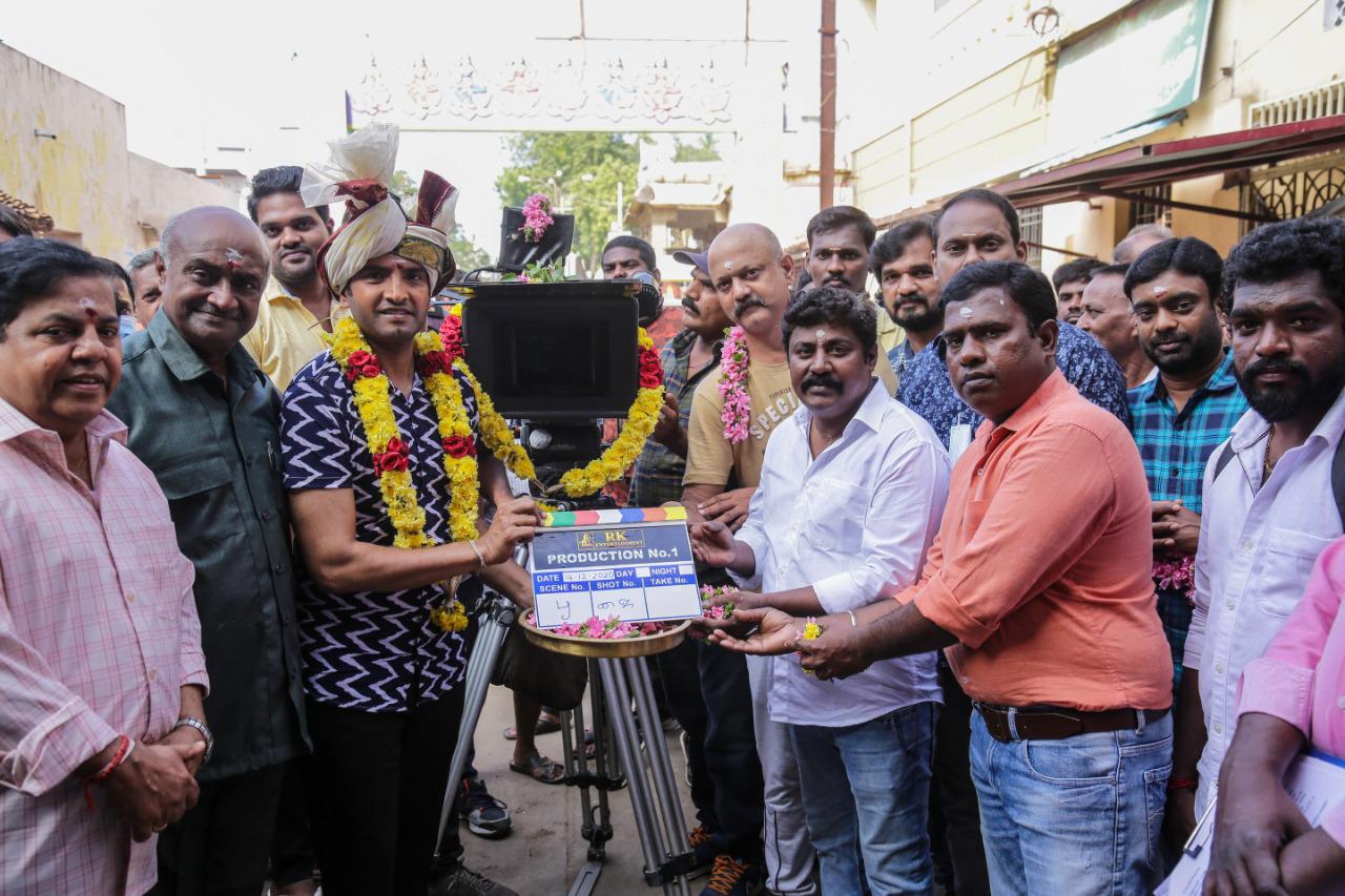 நடிகர் சந்தானத்தின் புதிய படம்.. தந்தை – மகன் புரிந்துணர்வில் புதிய பரிமாணம்