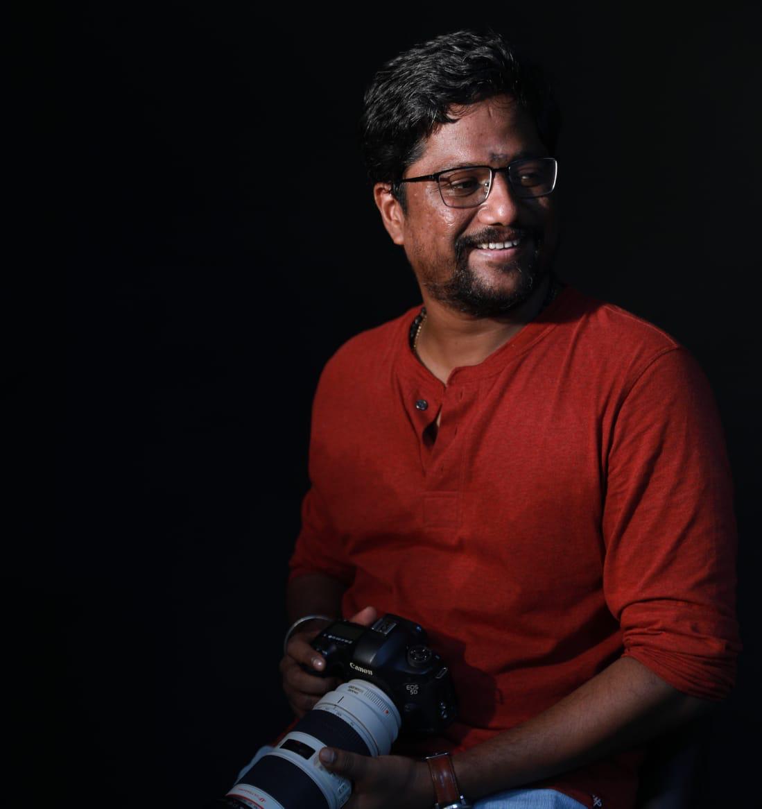 அண்ணனுக்கு ஜே இயக்குனர் ராஜ்குமார் இயக்கத்தில் ஒரு தாய் மக்கள்