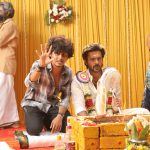 “எனது தயாரிப்பாளர்களை மகிழ்ச்சியடையச் செய்வதே எனது மிகப்பெரிய இலக்கு”…‘மொத ராத்திரி’ படத்தில் இயக்குநராக அறிமுகமாவது குறித்து ராஜா கருப்பசாமி!