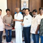 தென்னிந்திய திரைப்பட எழுத்தாளர்கள் சங்கம் சூப்பர் ஸ்டார் திரு ரஜினிகாந்த் அவர்களை சந்தித்து வாழ்த்தும் ஆசியும் பெற்றனர்
