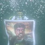 நடுக்கடலில் வித்தியாசமான முறையில் வெளியான ‘துரோகம் பழகு’ படத்தின் போஸ்டர்!